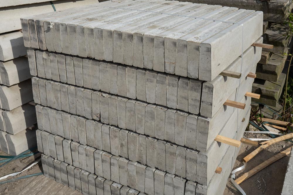 150x150 Pin Kerb Concrete Kerbs Ireland Colton Concrete