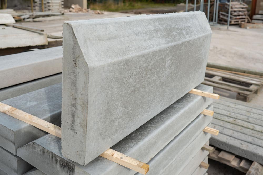 380 Dwarf Wall Kerb Concrete Kerbs Ireland Colton Concrete